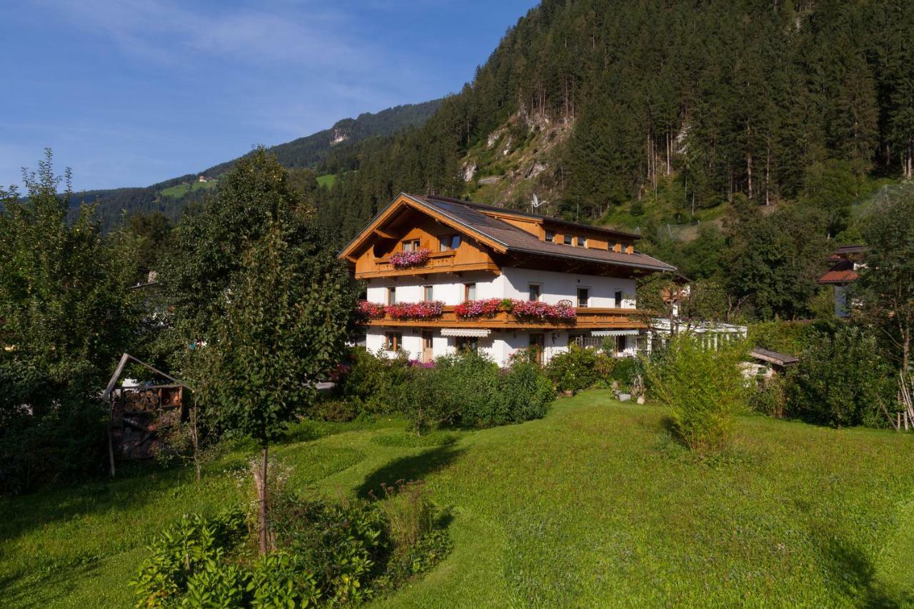 Gaestehaus Elisabeth Bed & Breakfast Mayrhofen Dış mekan fotoğraf